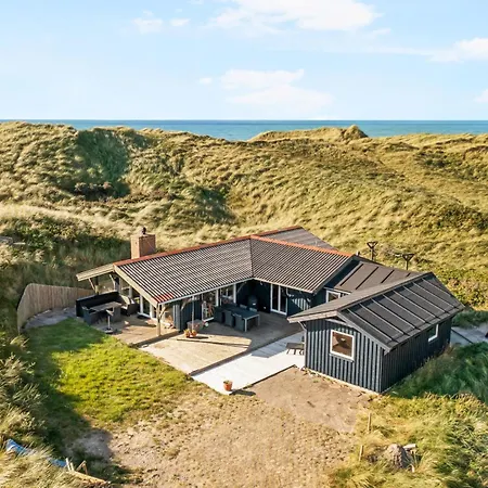 Сasa de vacaciones Ernavej 4a, Lovely For Rent In The First Dune Row Løkken