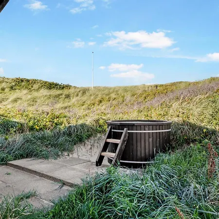 Ernavej 4a, Lovely For Rent In The First Dune Row
