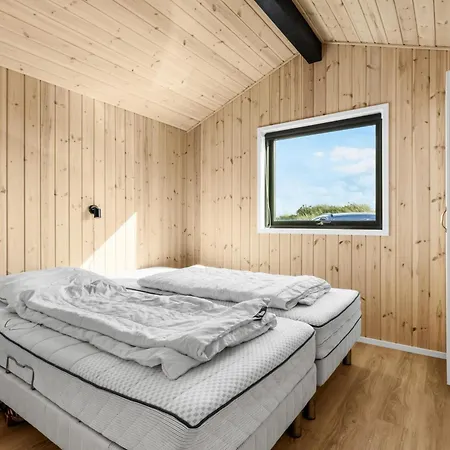 Сasa de vacaciones Ernavej 4a, Lovely For Rent In The First Dune Row Løkken